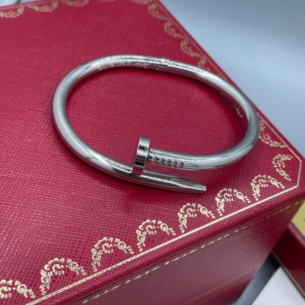 دستبند النگویی استیل طرح میخ کارتیه Cartier - Image 2