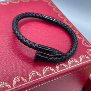 دستبند چرمی میخ کارتیه Cartier