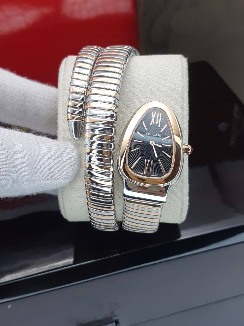 ساعت مچی زنانه طرح مار بولگاری Bvlgari - Image 3