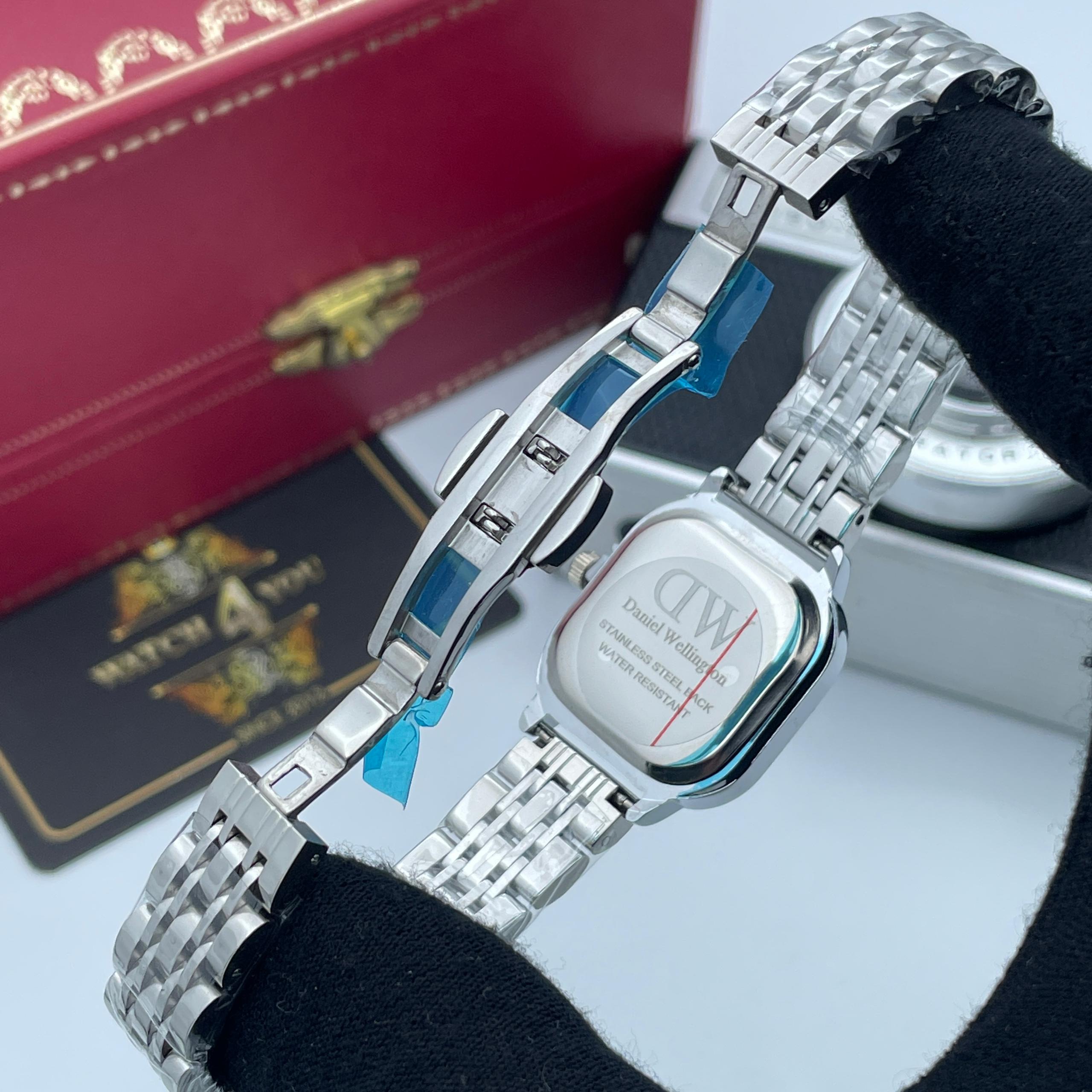 ساعت مچی زنانه دنيل ولينگتون سیلور صفحه سبز Daniel Wellington - Image 3