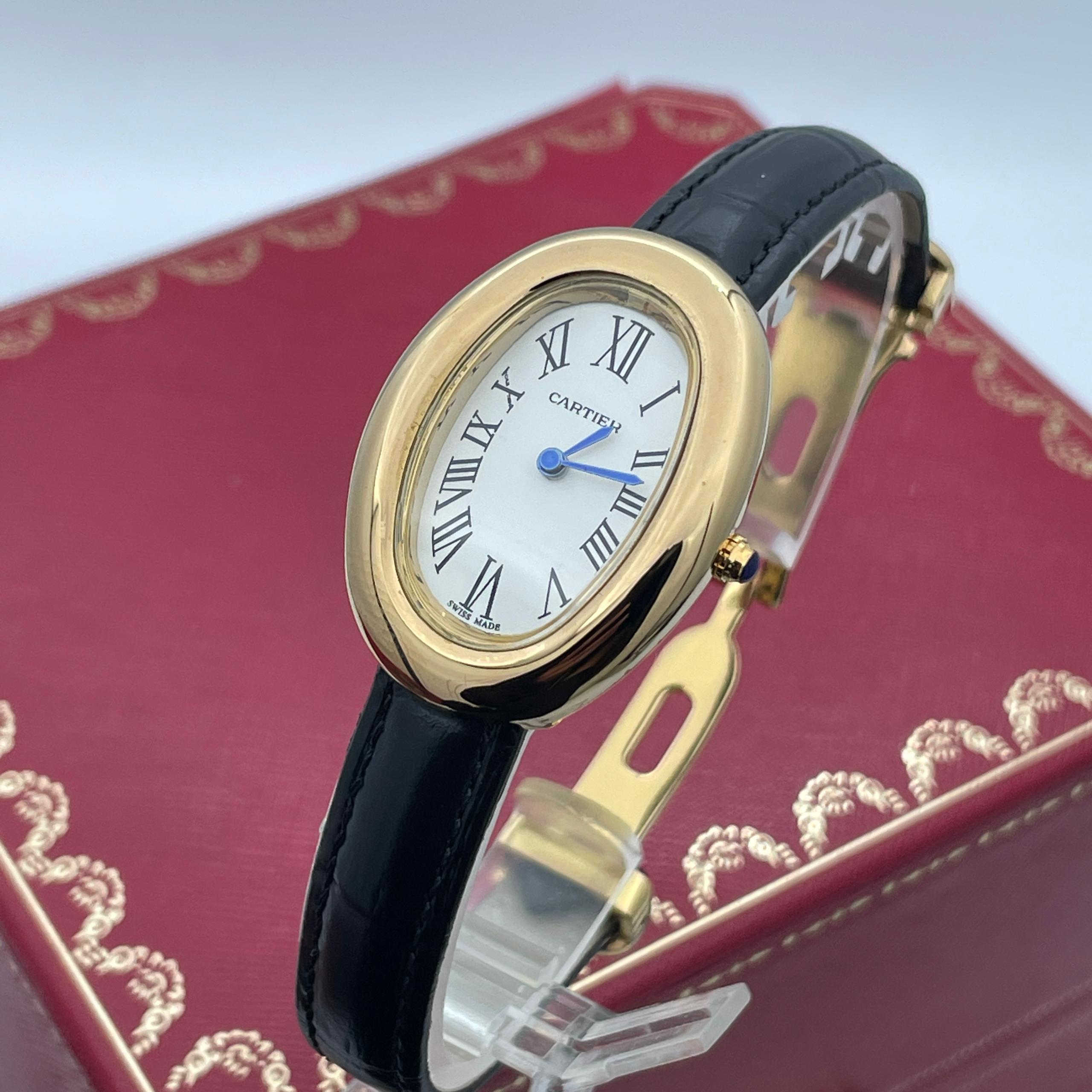 ساعت مچی زنانه طلایی صفحه سفید کارتیه بایگنور Cartier Baignoire - Image 3