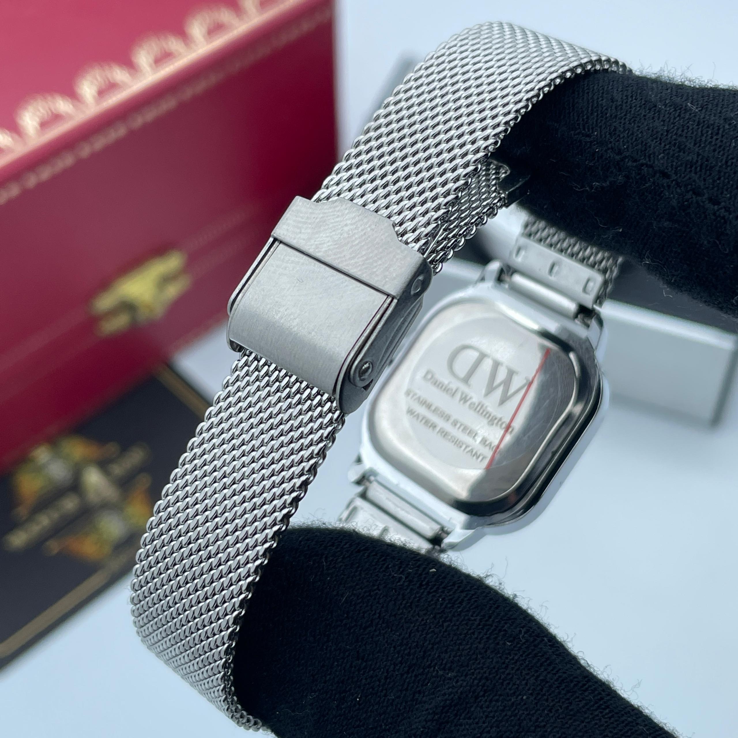 ساعت مچی زنانه دنيل ولينگتون سیلور صفحه سبز Daniel Wellington quadro - Image 3