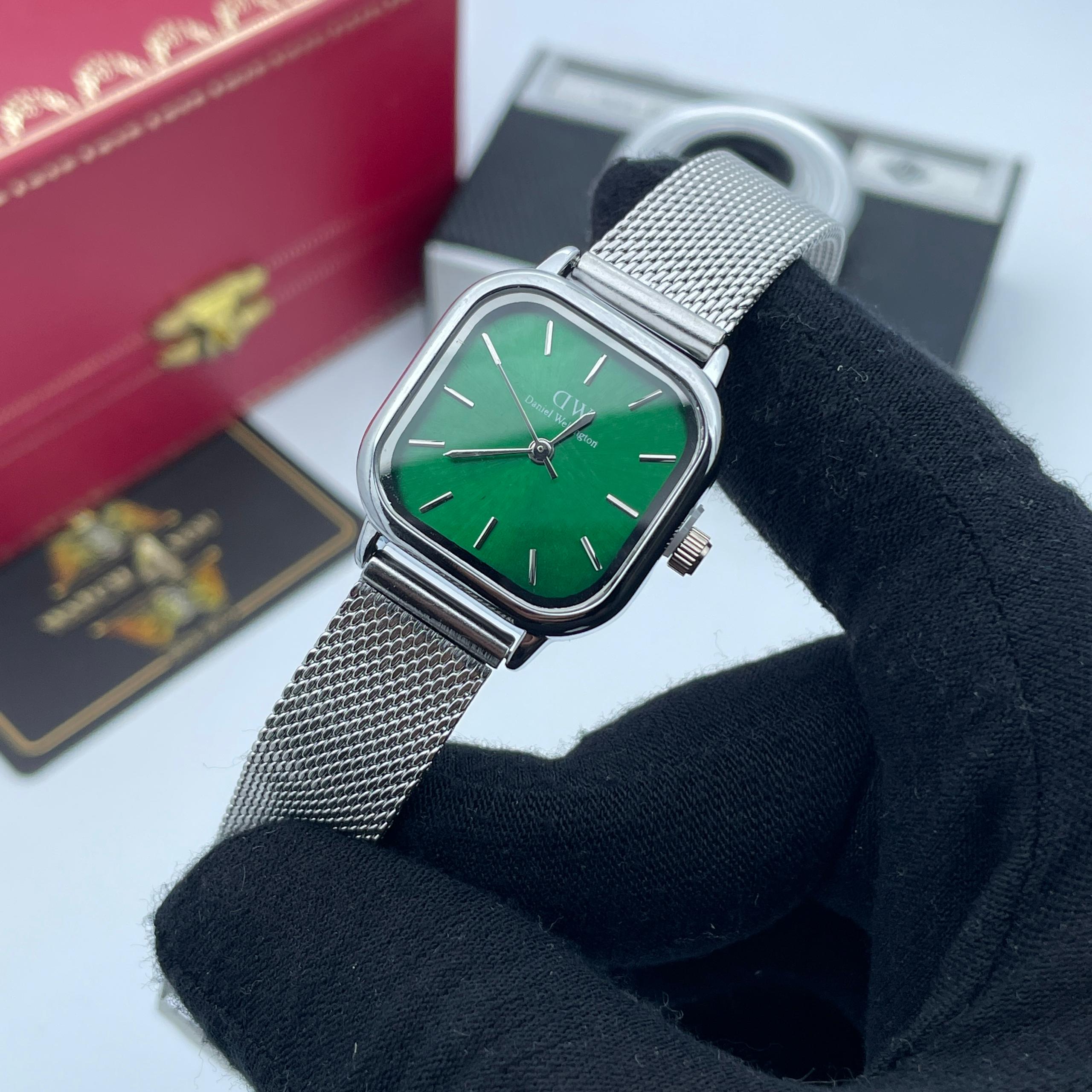 ساعت مچی زنانه دنيل ولينگتون سیلور صفحه سبز Daniel Wellington quadro