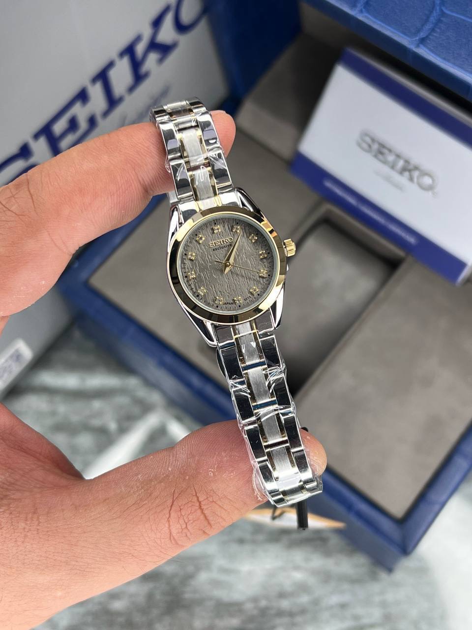 ساعت مچی زنانه کوارتز سیکو اکسکلوسیو Seiko - Image 2