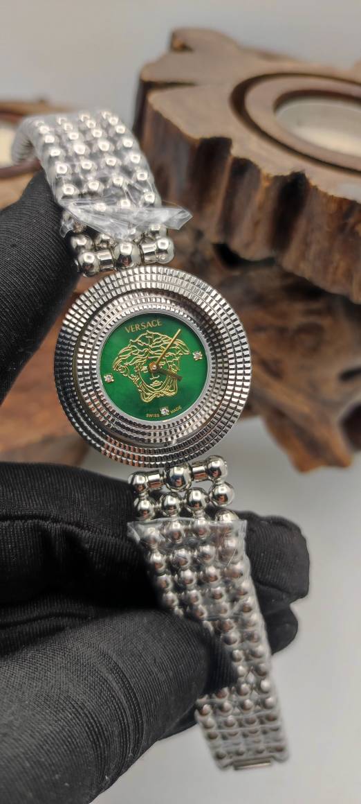 ساعت مچی زنانه صفحه چرخشی سیلور صفحه سبز ورساچه Versace