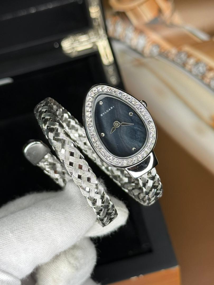 ساعت مچی دور نگین زنانه سیلور طرح مار بولگاری Bvlgari - Image 2