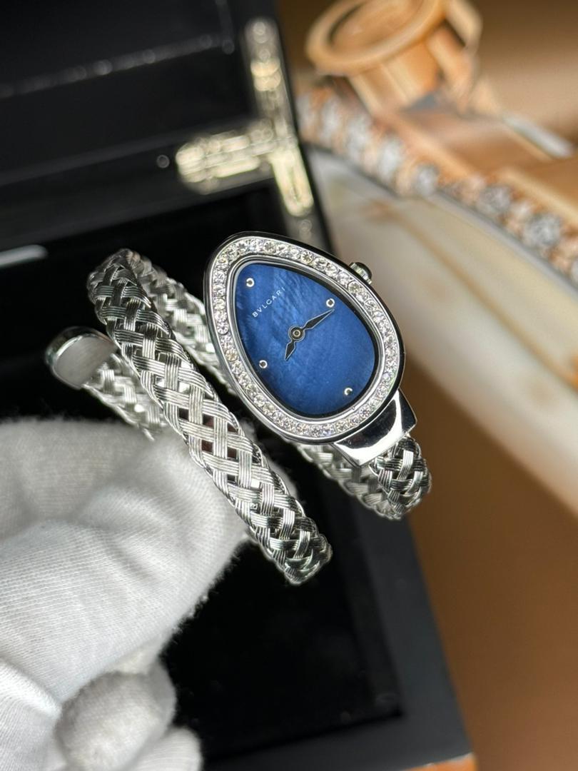 ساعت مچی دور نگین زنانه سیلور طرح مار بولگاری Bvlgari