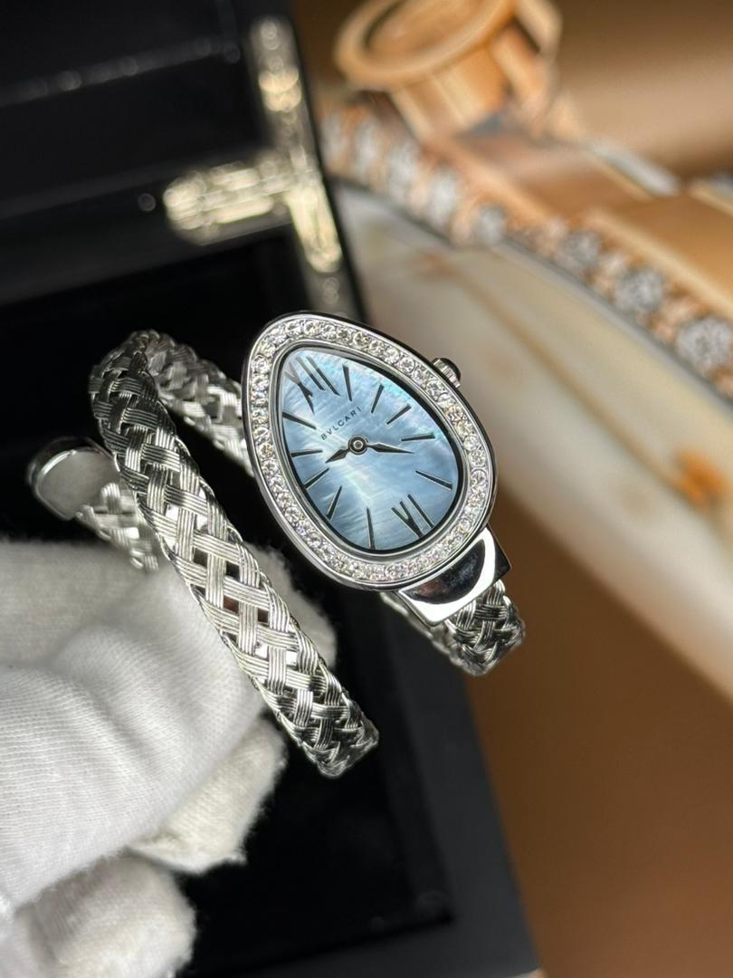ساعت مچی دور نگین زنانه سیلور طرح مار بولگاری Bvlgari - Image 2