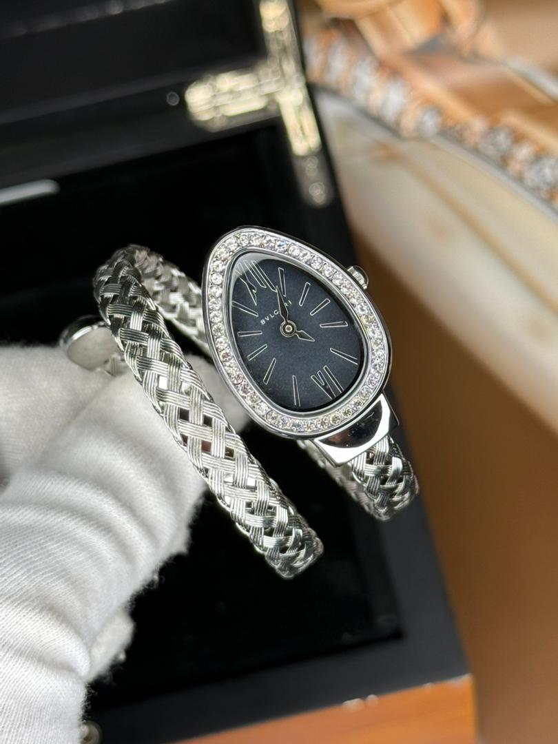 ساعت مچی دور نگین زنانه سیلور طرح مار بولگاری Bvlgari