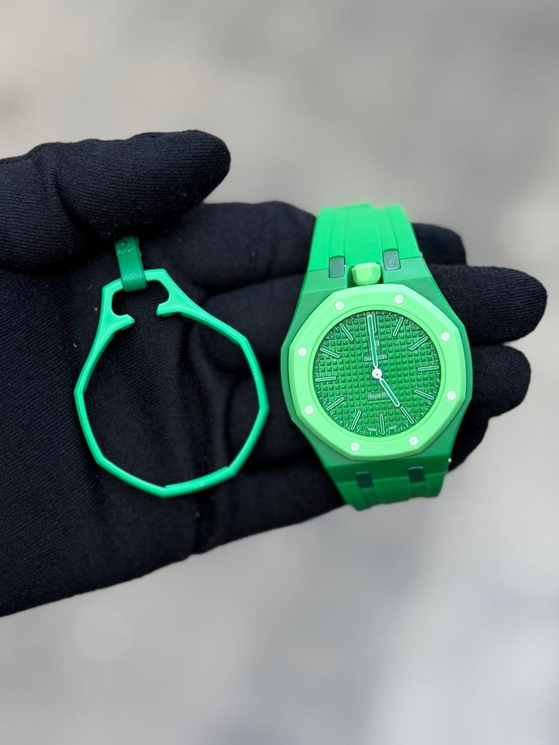 ساعت جیبی اودمار پیگه سواچ مدل GREEN EIGHT