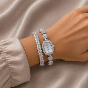 ساعت زنانه نگین دار رویال کرون  ROYAL CROWN