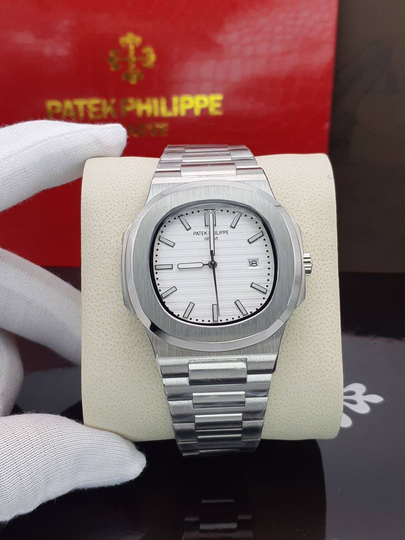 ساعت مردانه کوارتز پتک فیلیپ ناتیلوس سیلور صفحه سفید Patek Philippe