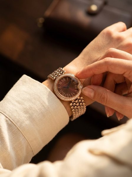 ساعت مچی زنانه كارتيه بالن بلو دور نگین Cartier