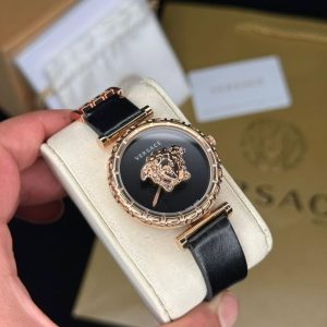ساعت مچی زنانه ورساچه مدوسا رزگلد بند چرمی Versace