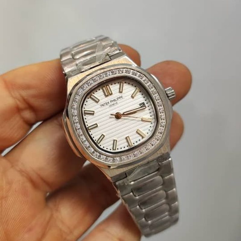 ساعت زنانه پتک فیلیپ ناتیلوس Patek philippe