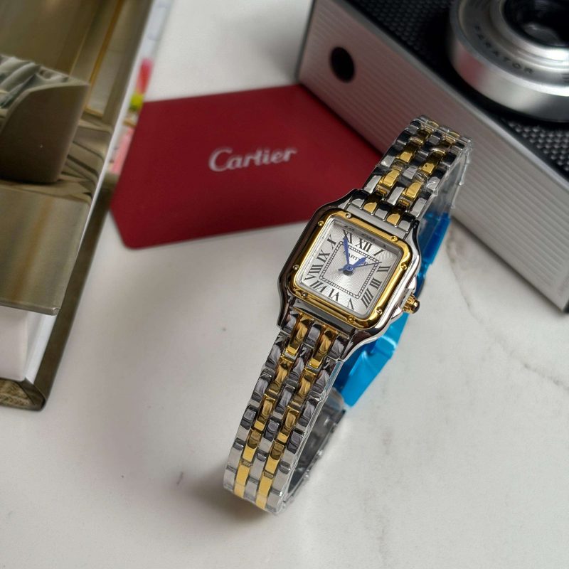 ساعت زنانه کارتیه پنتر سایز 22 میلیمتری سیلور طلایی صفحه سفید  Cartier Panthere