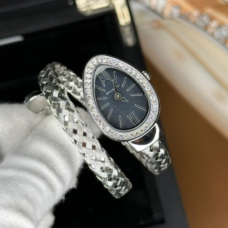 ساعت مچی دور نگین زنانه سیلور طرح مار بولگاری Bvlgari