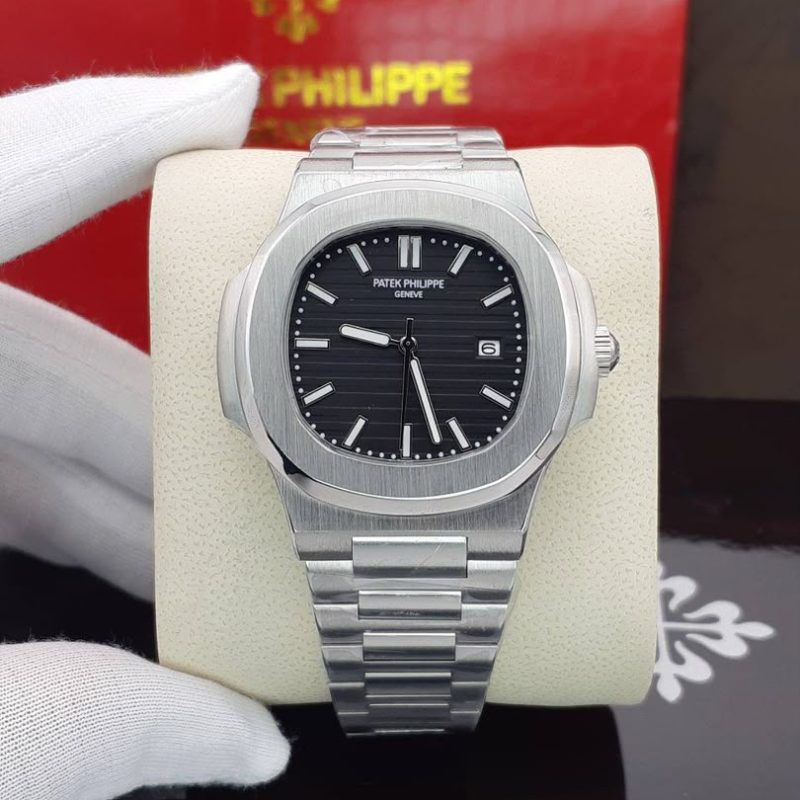 ساعت مردانه کوارتز پتک فیلیپ ناتیلوس سیلور صفحه مشکی Patek Philippe
