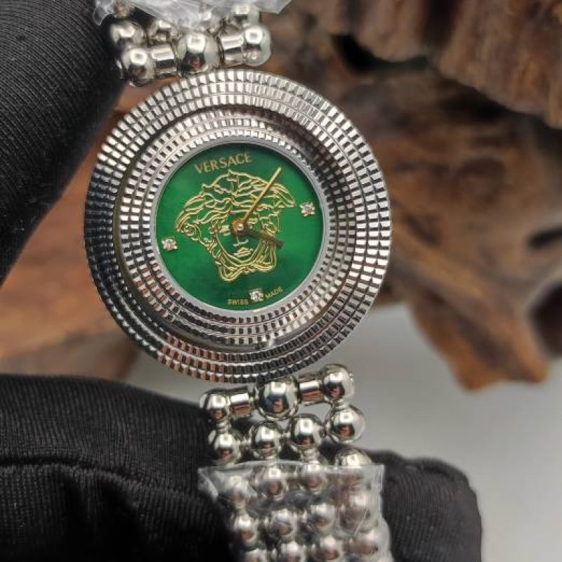 ساعت مچی زنانه صفحه چرخشی سیلور صفحه سبز ورساچه Versace